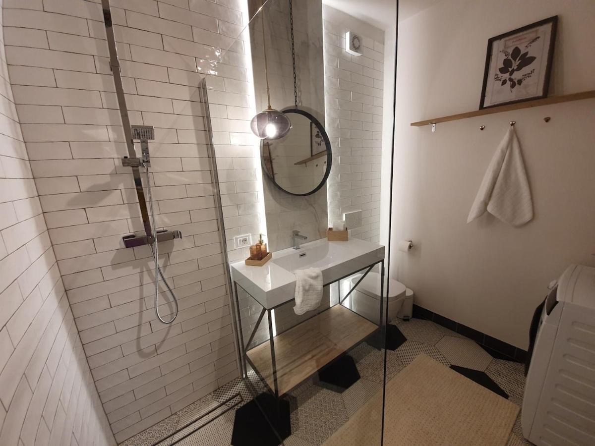 The Mirror Guesthouse - Terme Merano Exterior photo